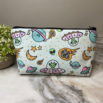 Pouch - Alien Space