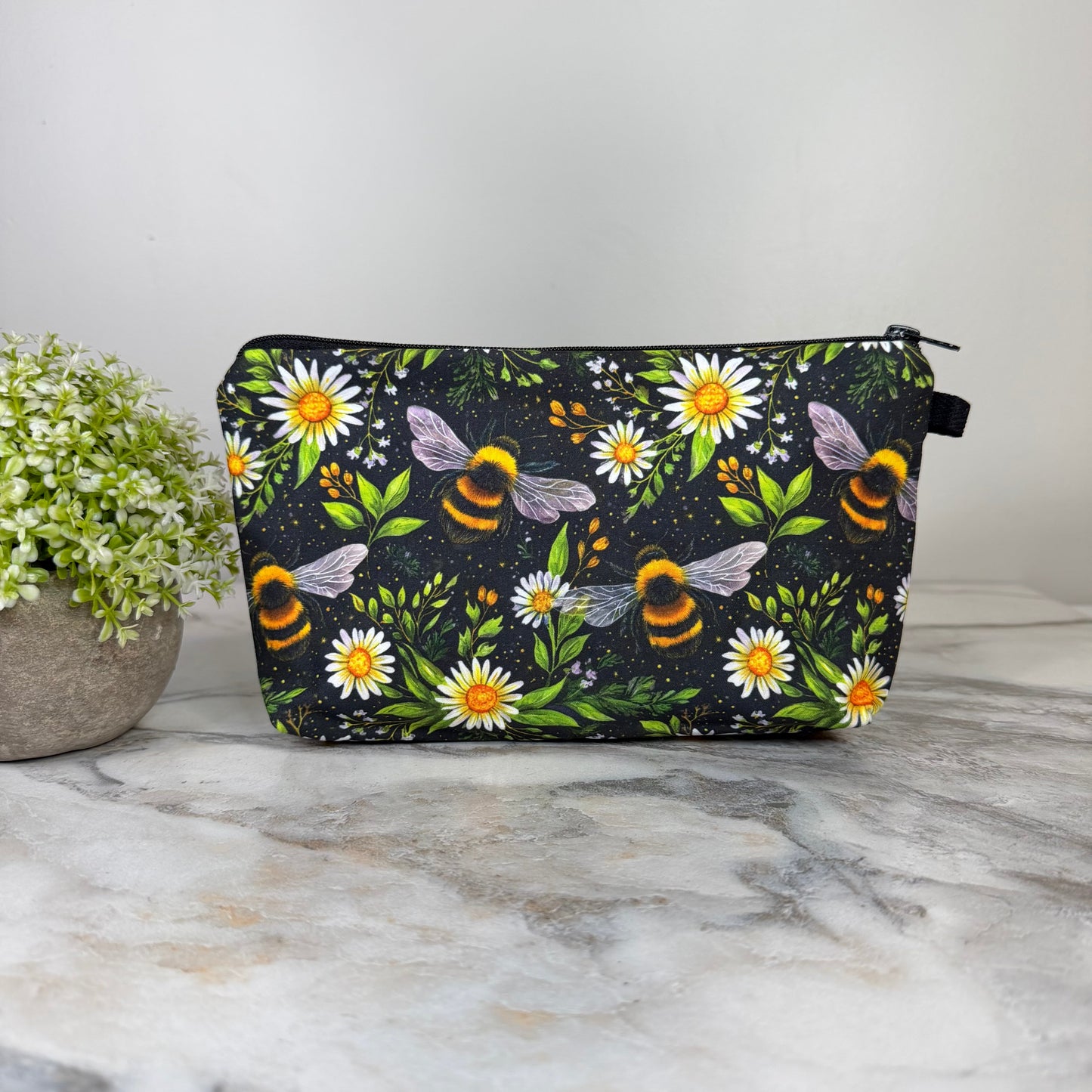 Pouch - Bees Daisy on Black