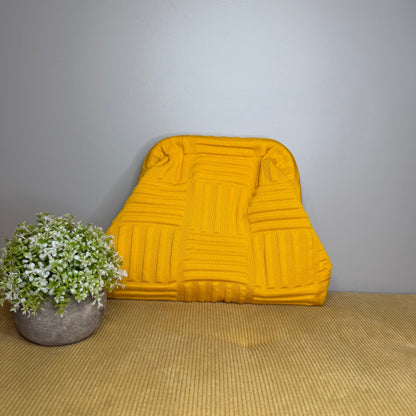 Emma Travel Clutch